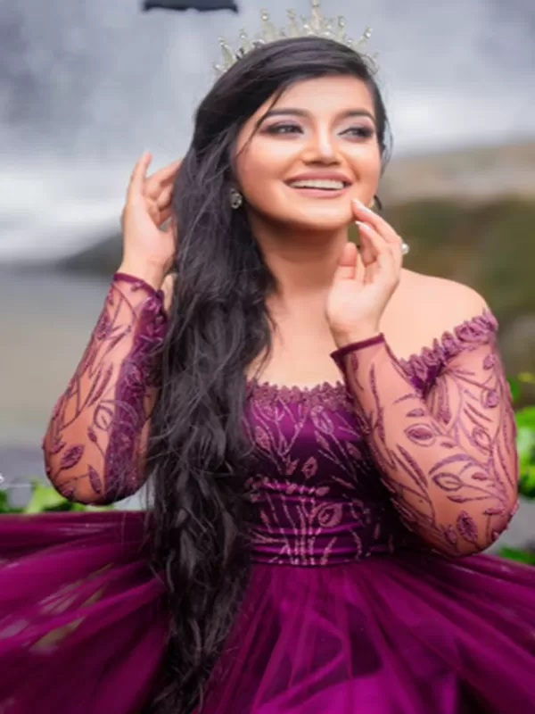 Hello ! I am Sanajana Singh a sexy Kolkata call girl 2 Hello ! I am Sanajana Singh a sexy Kolkata call girl 2