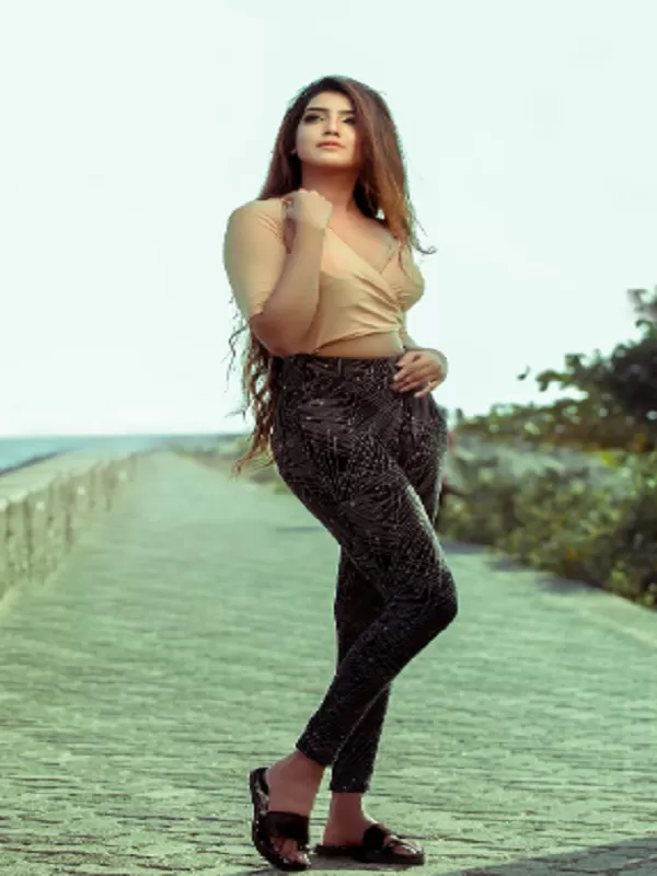 Hello guys! I am Aliya Srivastav. a 22-year-old sexy jaipur call girl. 2 Hello guys! I am Aliya Srivastav. a 22-year-old sexy jaipur call girl. 2