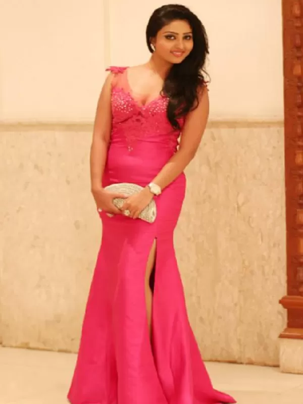 I am attractive and lovely call girl in Ranchi. full night enjoyment. 2 I am attractive and lovely call girl in Ranchi. full night enjoyment. 2