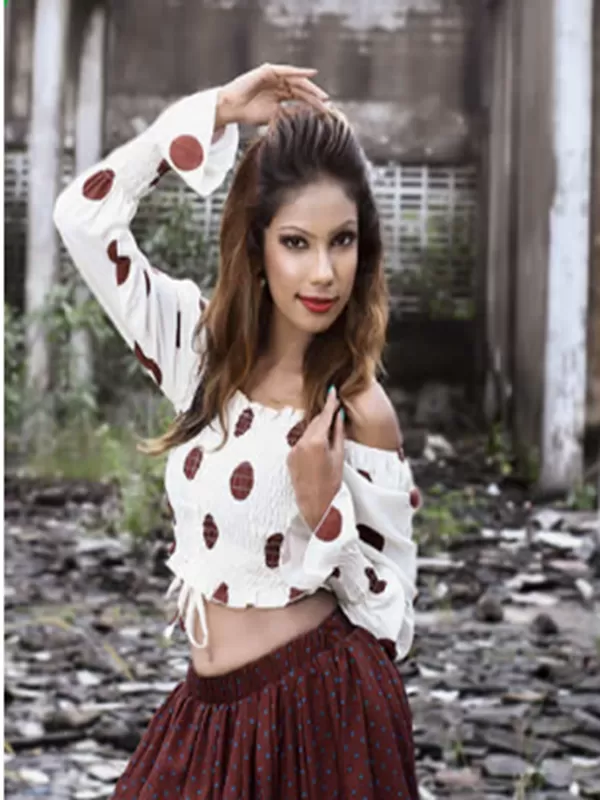 Hello ! I am Roshni Sharma a sexy Kanpur call girl 3 Hello ! I am Roshni Sharma a sexy Kanpur call girl 3