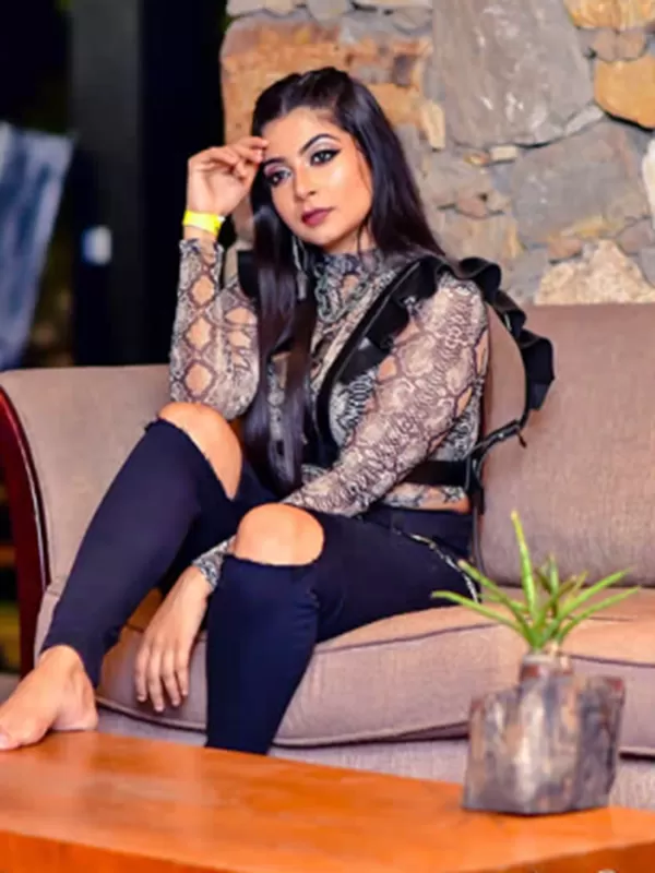 Hello ! I am Nisha Goyal a sexy Blow job Delhi call girl 3 Hello ! I am Nisha Goyal a sexy Blow job Delhi call girl 3