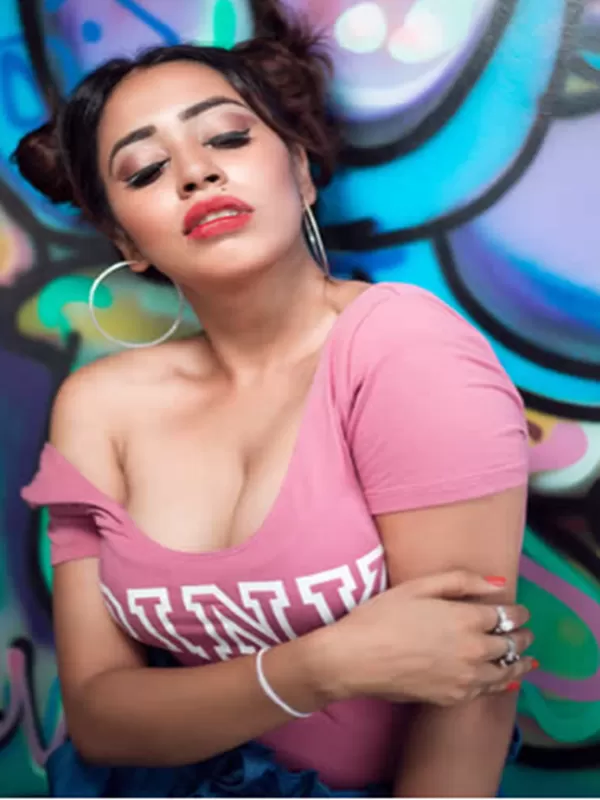 Hello there! My name is Gayatri Singh a seductive Delhi call girl. 1 Hello there! My name is Gayatri Singh a seductive Delhi call girl. 1