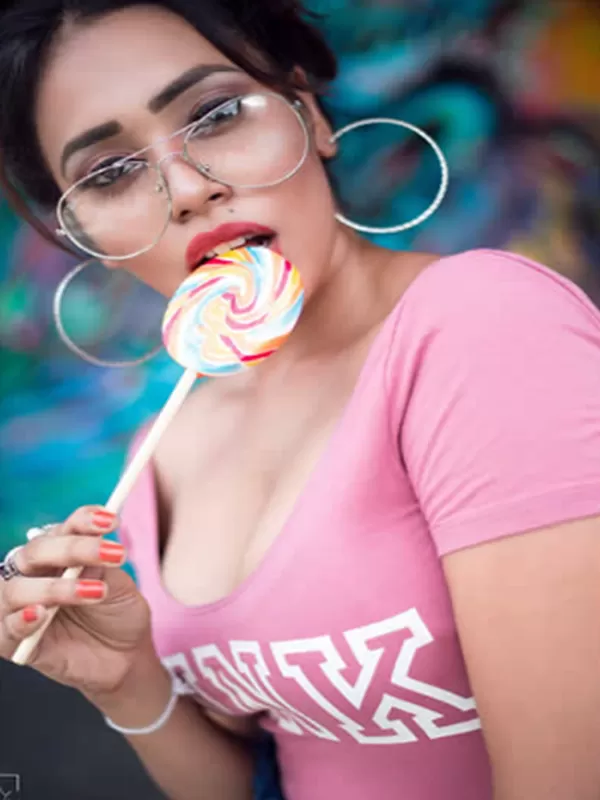 Hello there! My name is Gayatri Singh a seductive Delhi call girl. 2 Hello there! My name is Gayatri Singh a seductive Delhi call girl. 2