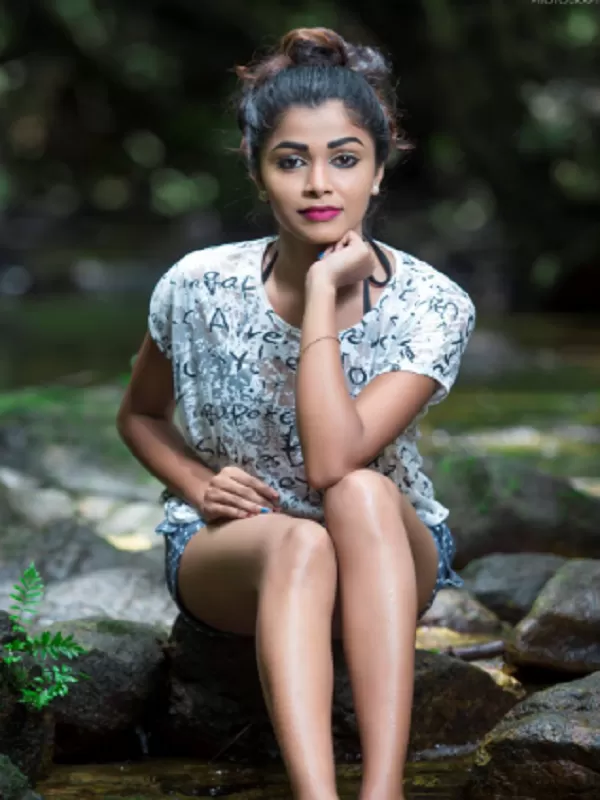 I am hot and beautiful sexy call girl with best sexy figure. 2 I am hot and beautiful sexy call girl with best sexy figure. 2