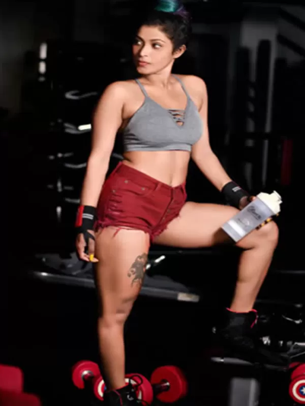 Hello ! I am Vanshika Thakur a sexy Bangalore call girl 2 Hello ! I am Vanshika Thakur a sexy Bangalore call girl 2