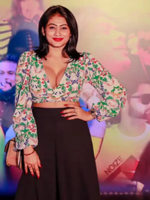 Hello ! I am Siya Singha sexy Blow job Bangalore call girl 1 Hello ! I am Siya Singha sexy Blow job Bangalore call girl 1