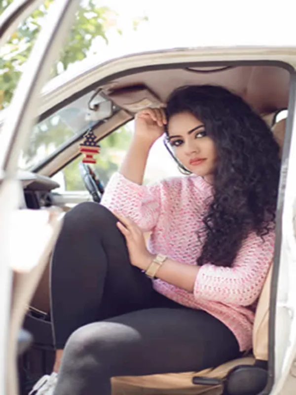 Hello ! I am Janvi Chauhan a sexy Manali call girl 3 Hello ! I am Janvi Chauhan a sexy Manali call girl 3