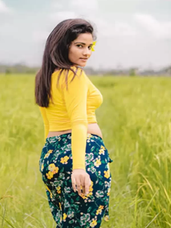 Hello there! My name is Kiran Jatt a seductive Gurgaon call girl. 2 Hello there! My name is Kiran Jatt a seductive Gurgaon call girl. 2