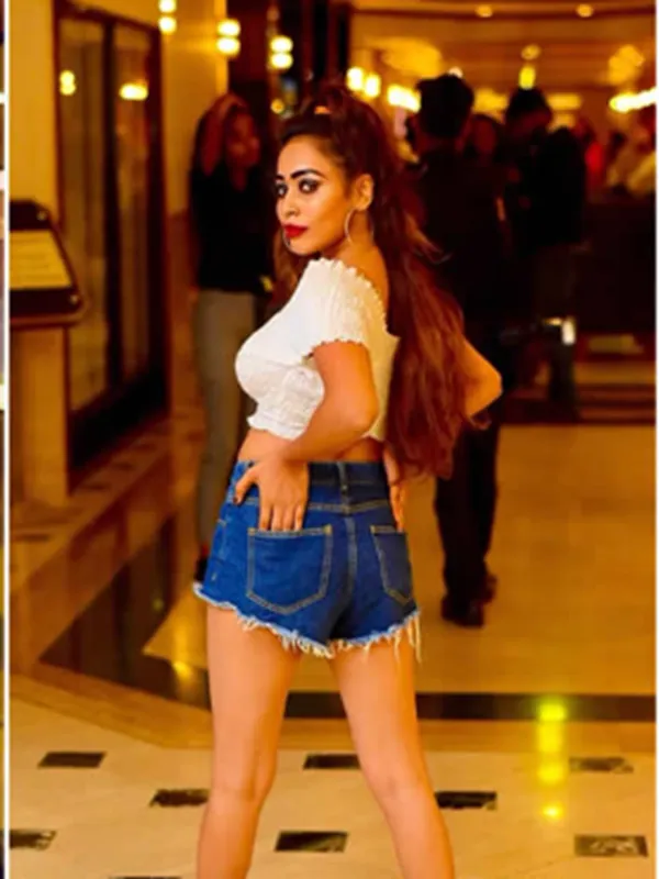 Hello there! My name is Nisha Jatt a seductive Cuttack call girl. 2 Hello there! My name is Nisha Jatt a seductive Cuttack call girl. 2