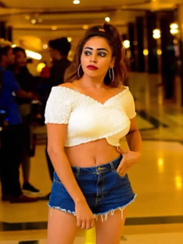 Hello there! My name is Nisha Jatt a seductive Cuttack call girl. 3 Hello there! My name is Nisha Jatt a seductive Cuttack call girl. 3