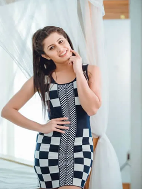 Hello there! My name is Swati Singh a seductive Dehradun call girl. 2 Hello there! My name is Swati Singh a seductive Dehradun call girl. 2