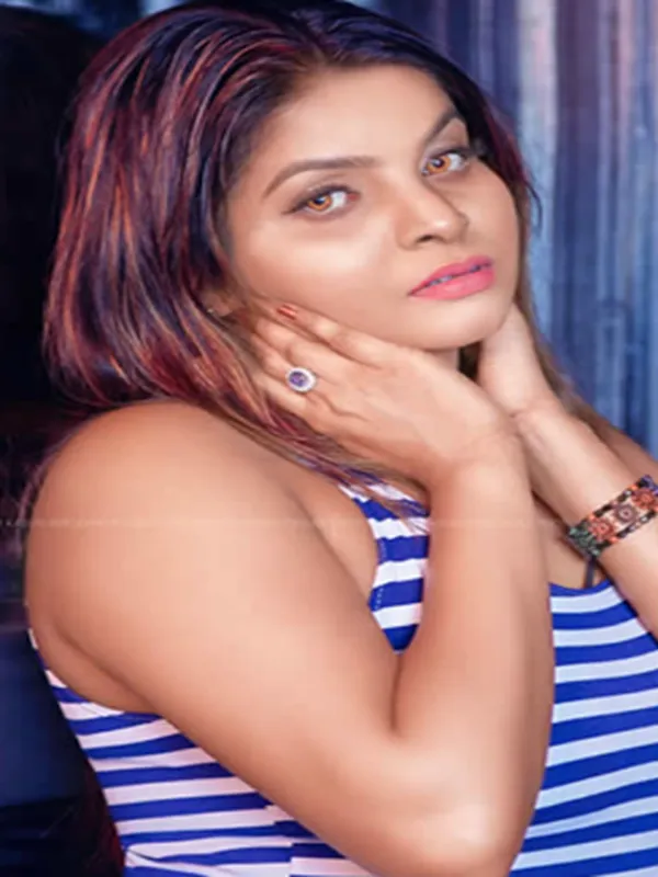 Hello ! I am Janvi Chauhan a blow job Thane call girl 2 Hello ! I am Janvi Chauhan a blow job Thane call girl 2