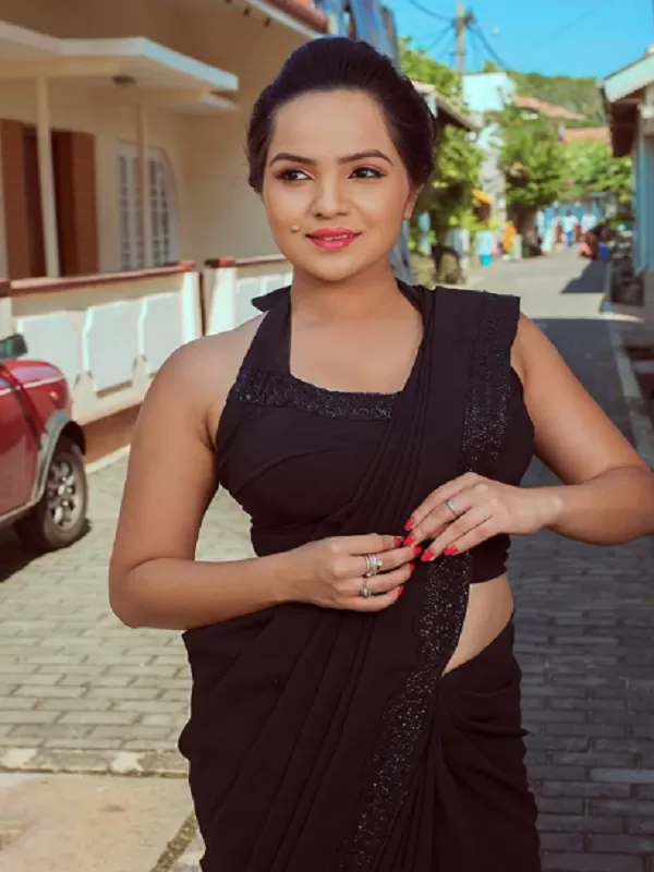 I am attractive and hot call girl in Chandigarh. full night services. 3 I am attractive and hot call girl in Chandigarh. full night services. 3