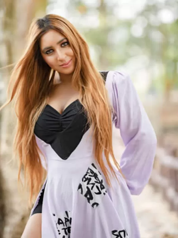 Hello there! My name is Nisha a seductive Pune call girl. 2 Hello there! My name is Nisha a seductive Pune call girl. 2