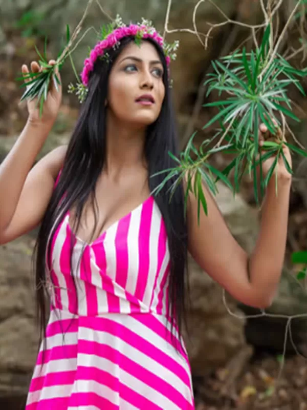 Hello ! I am Vinita Singh a sexy Kolkata call girl 1 Hello ! I am Vinita Singh a sexy Kolkata call girl 1
