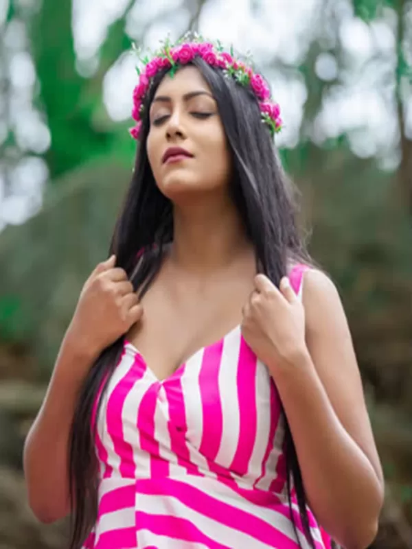 Hello ! I am Vinita Singh a sexy Kolkata call girl 3 Hello ! I am Vinita Singh a sexy Kolkata call girl 3